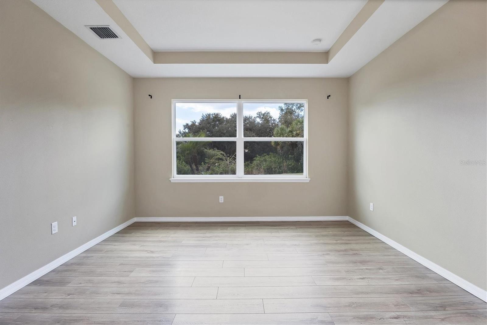 FAIRWAYS/BENT TREE - Residential