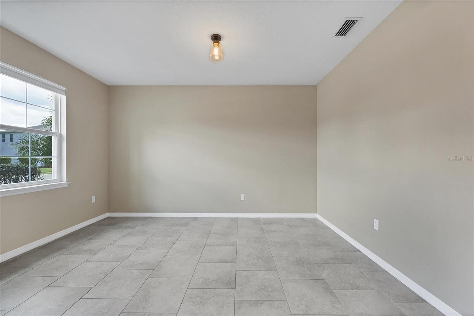 FAIRWAYS/BENT TREE - Residential