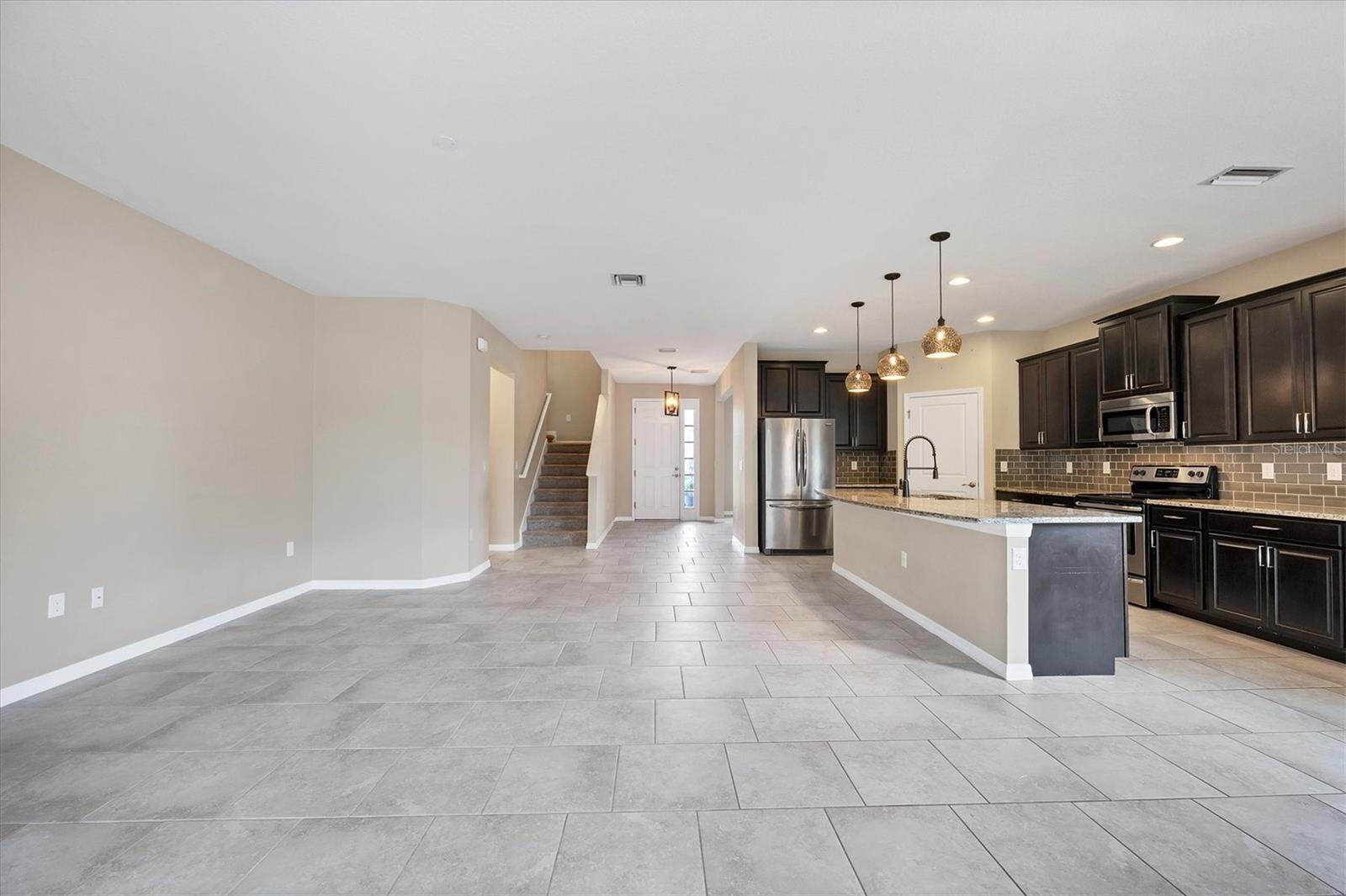 FAIRWAYS/BENT TREE - Residential