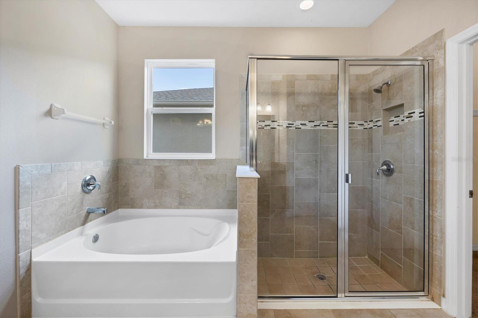 FAIRWAYS/BENT TREE - Residential