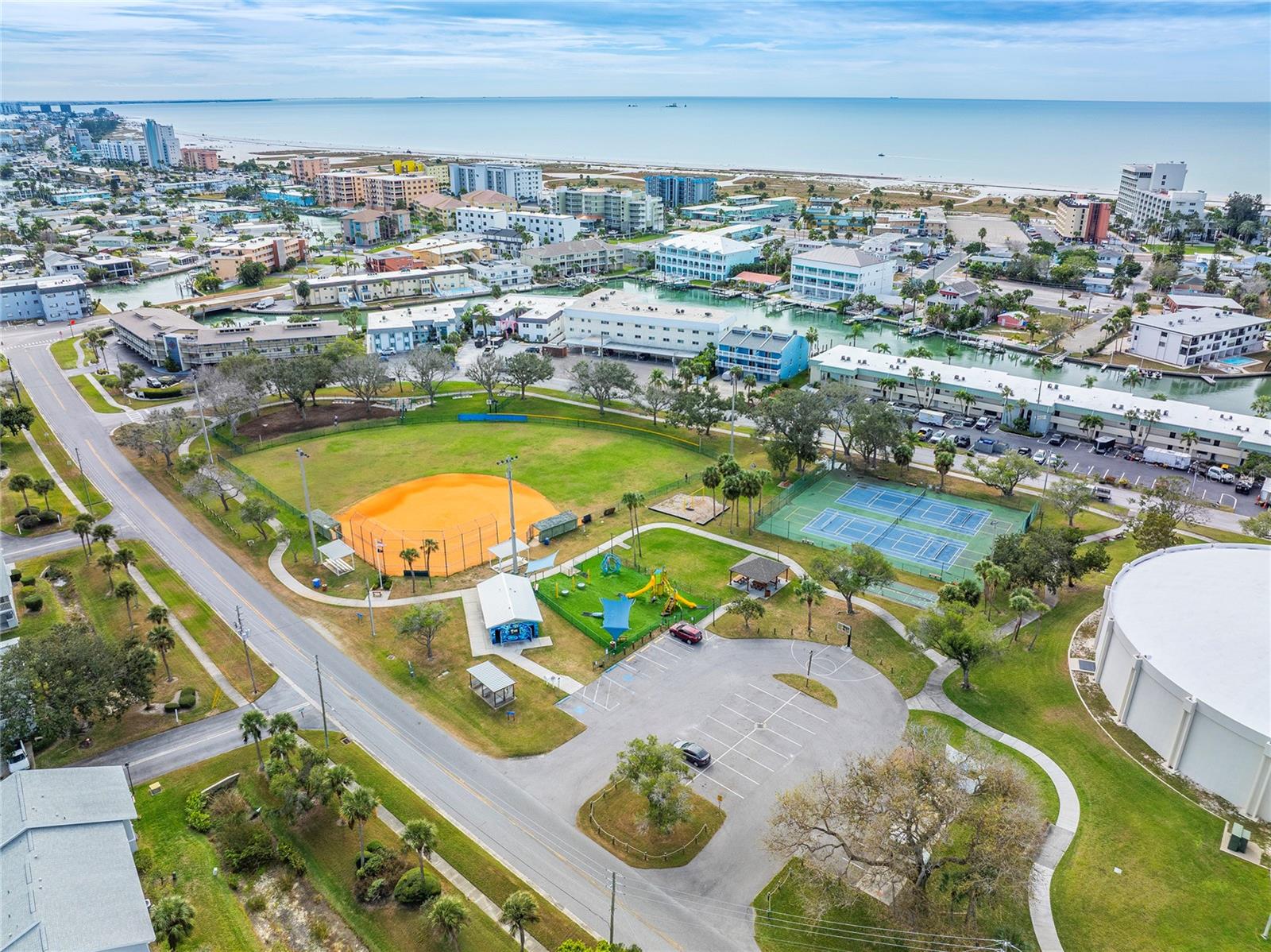 SUN KETCH CONDO - Residential