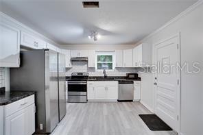 MANGO - Residential Lease