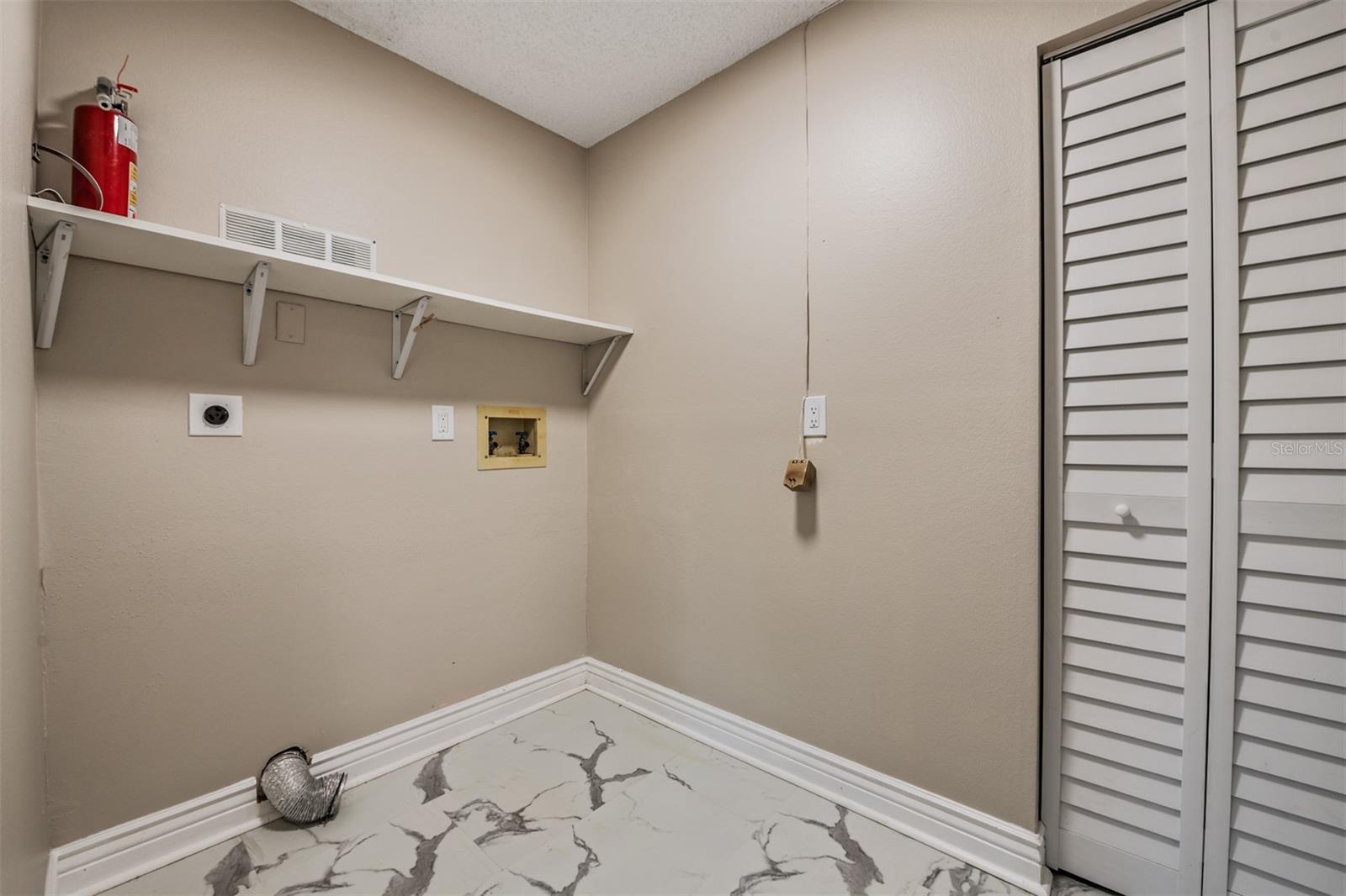 EL PASADO A CONDO - Residential