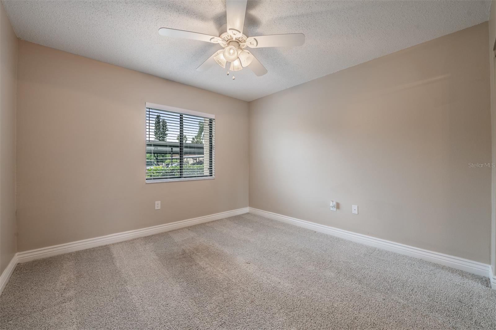 EL PASADO A CONDO - Residential