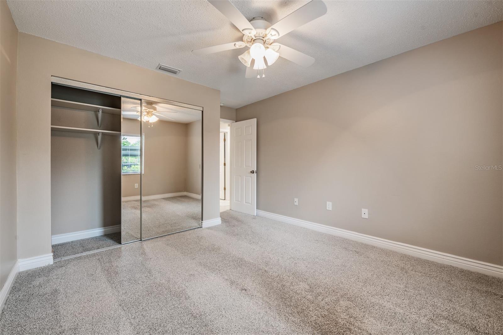 EL PASADO A CONDO - Residential