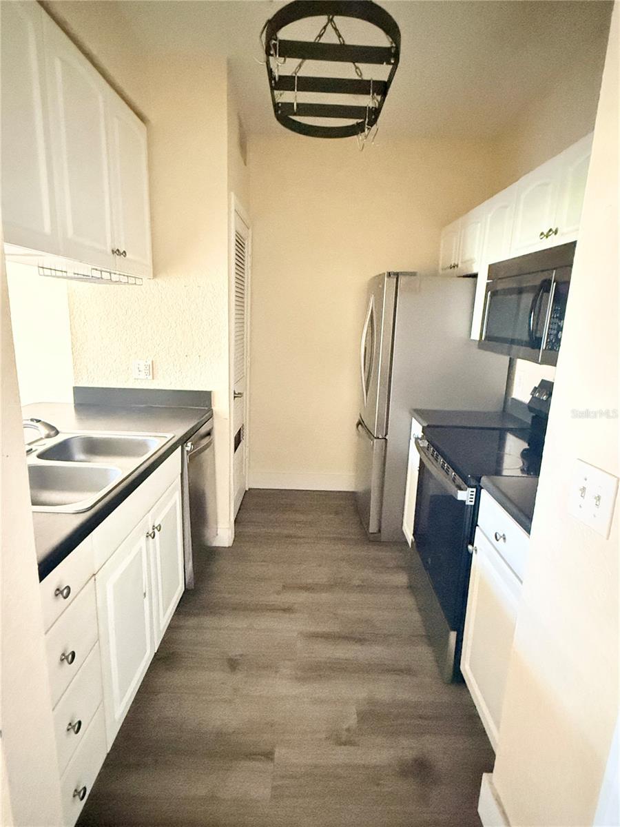 Photo of 860 N Orange Avenue #378, Orlando, FL 32801 (MLS # O6444345)