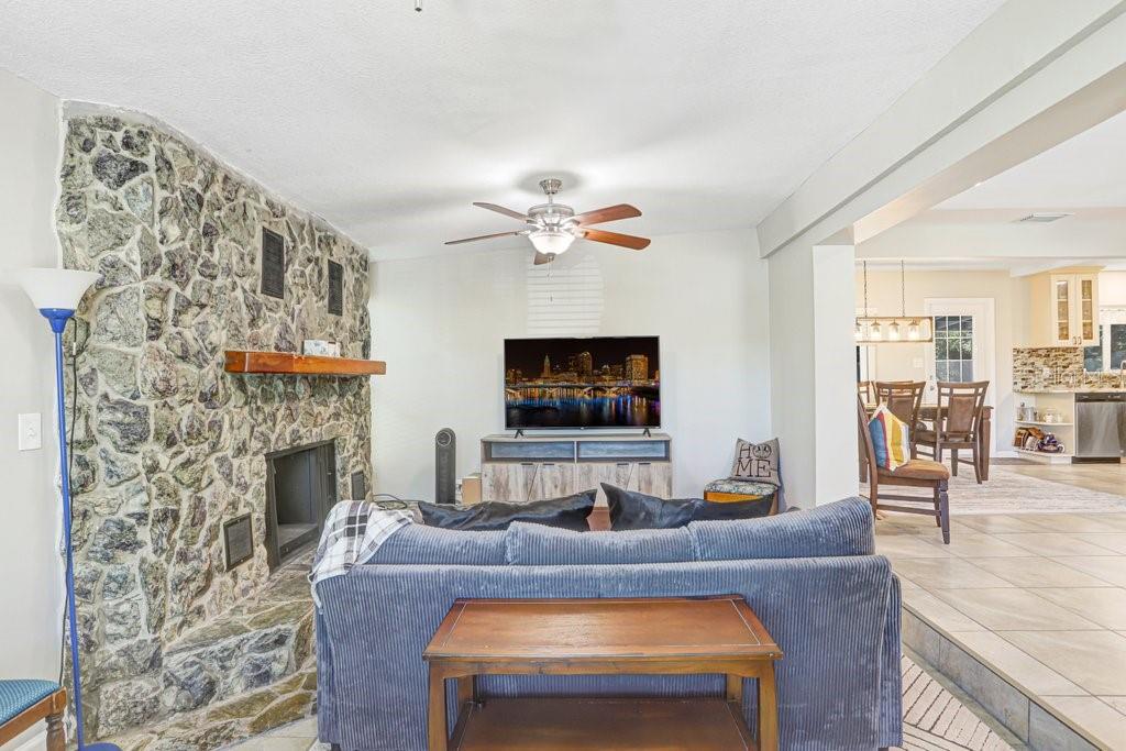 MCMASTERS ADD - Residential