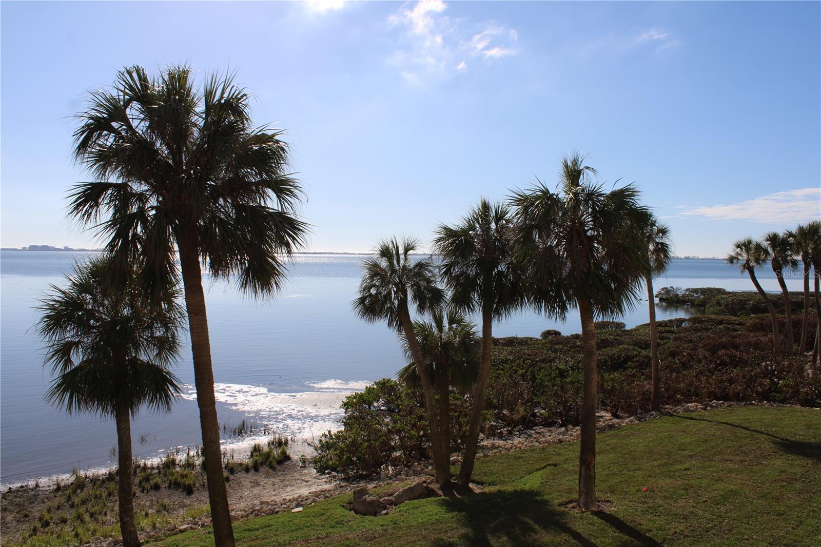 THE VISTAS AT WILD OAK BAY V - Residential Lease