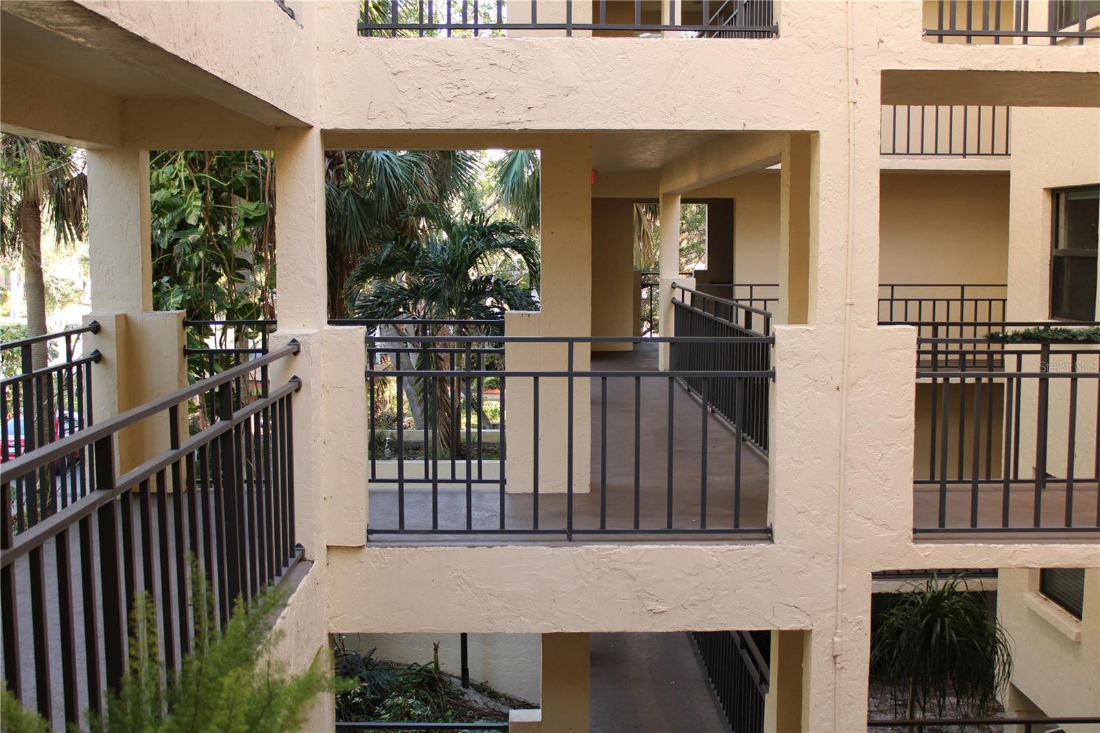 THE VISTAS AT WILD OAK BAY V - Residential Lease