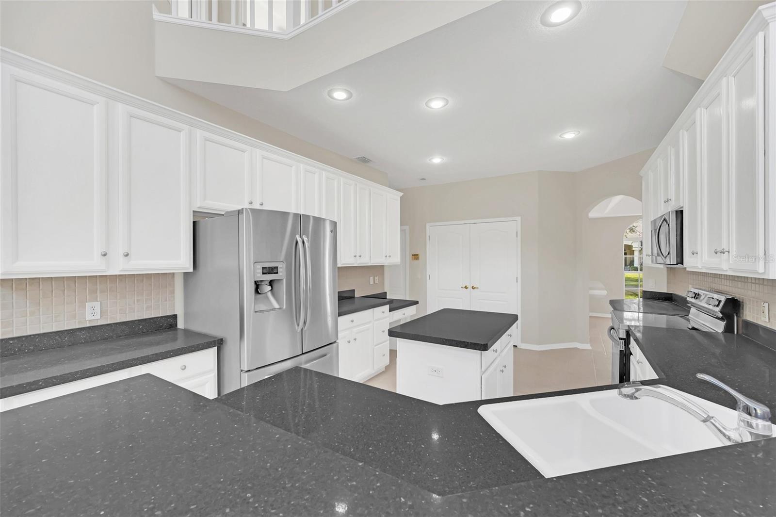 SAND LAKE COVE PH 03 - Residential Lease