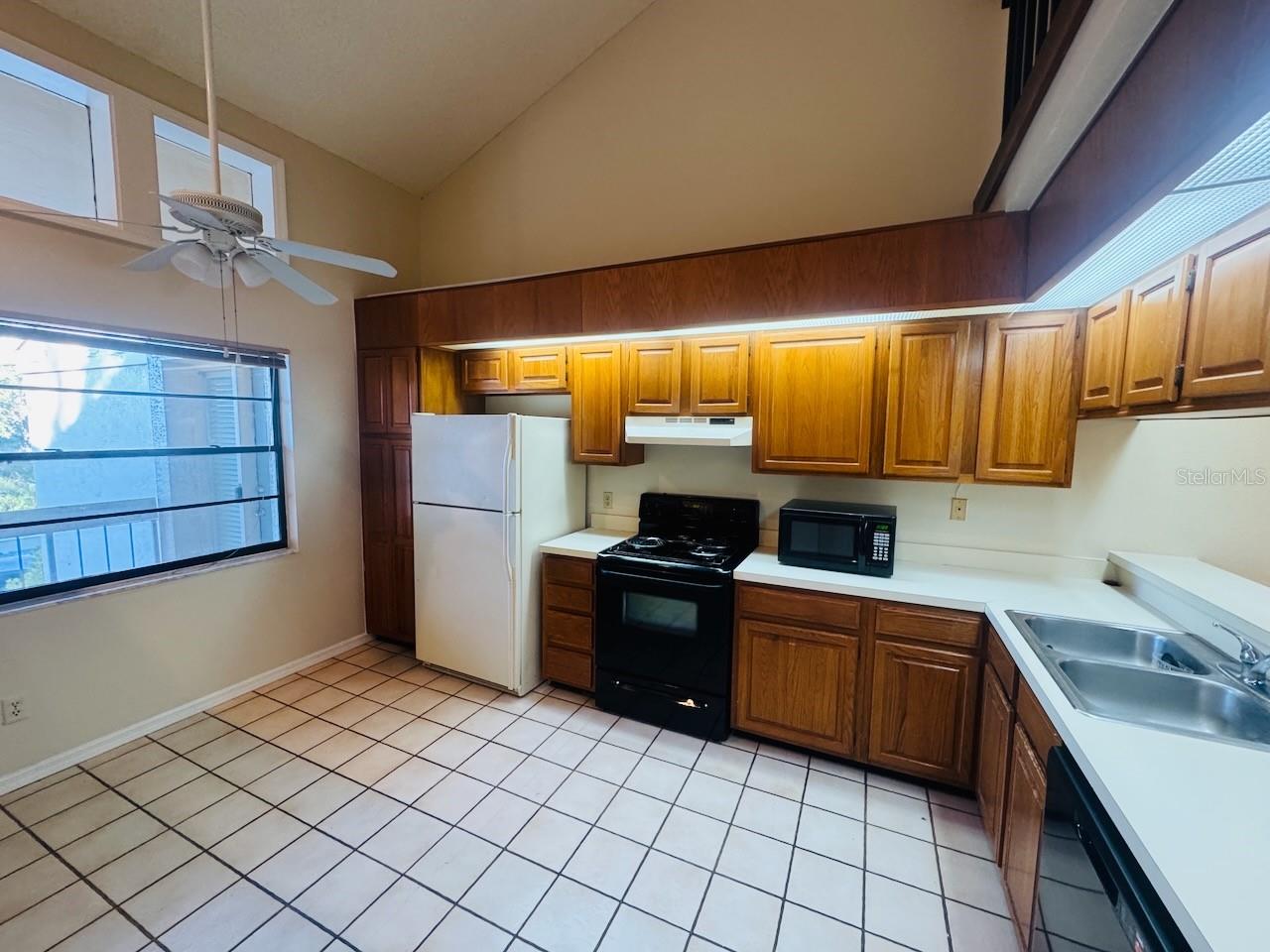 ST ANDREWS CONDO - Residential Lease