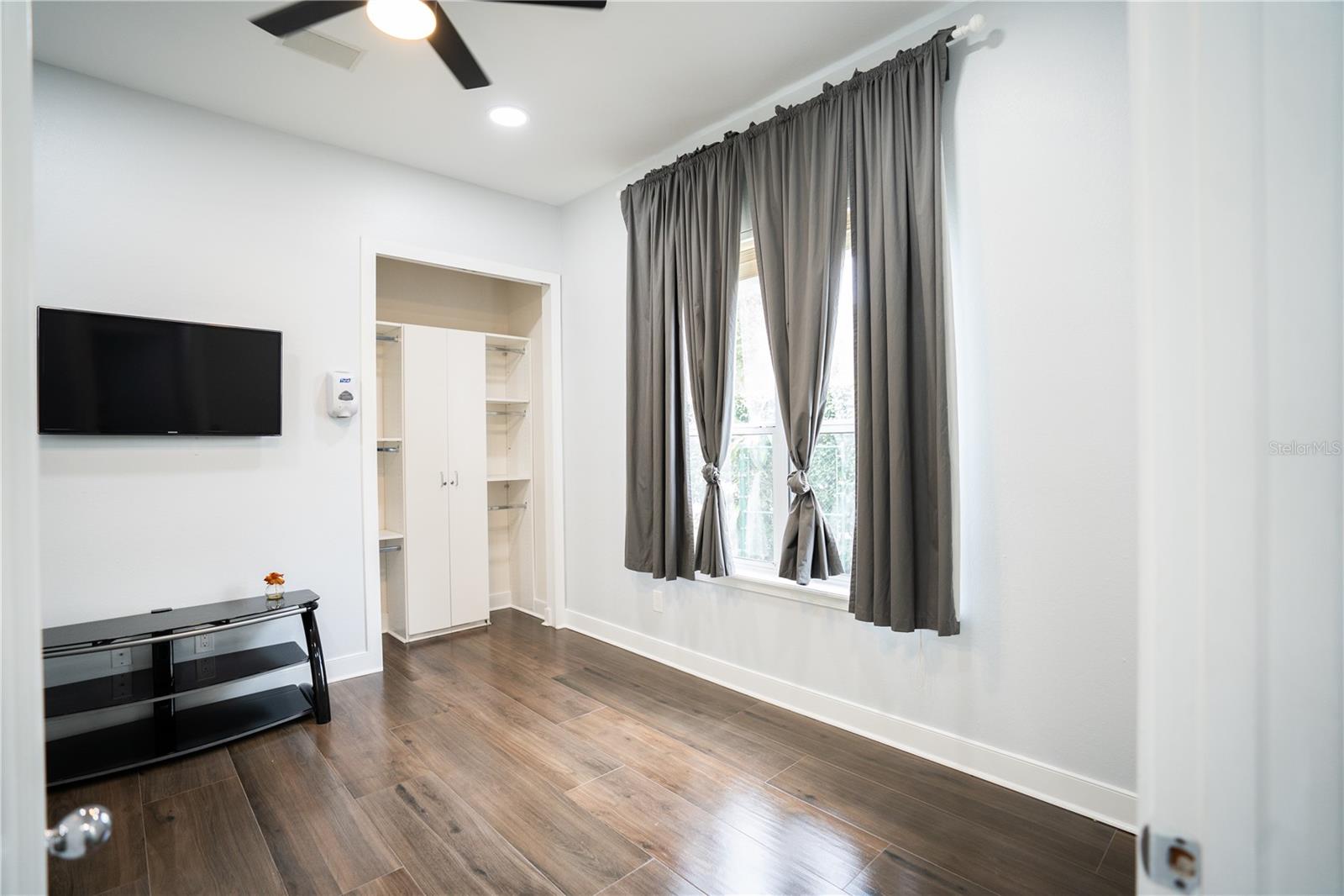 STONEHILL - Residential