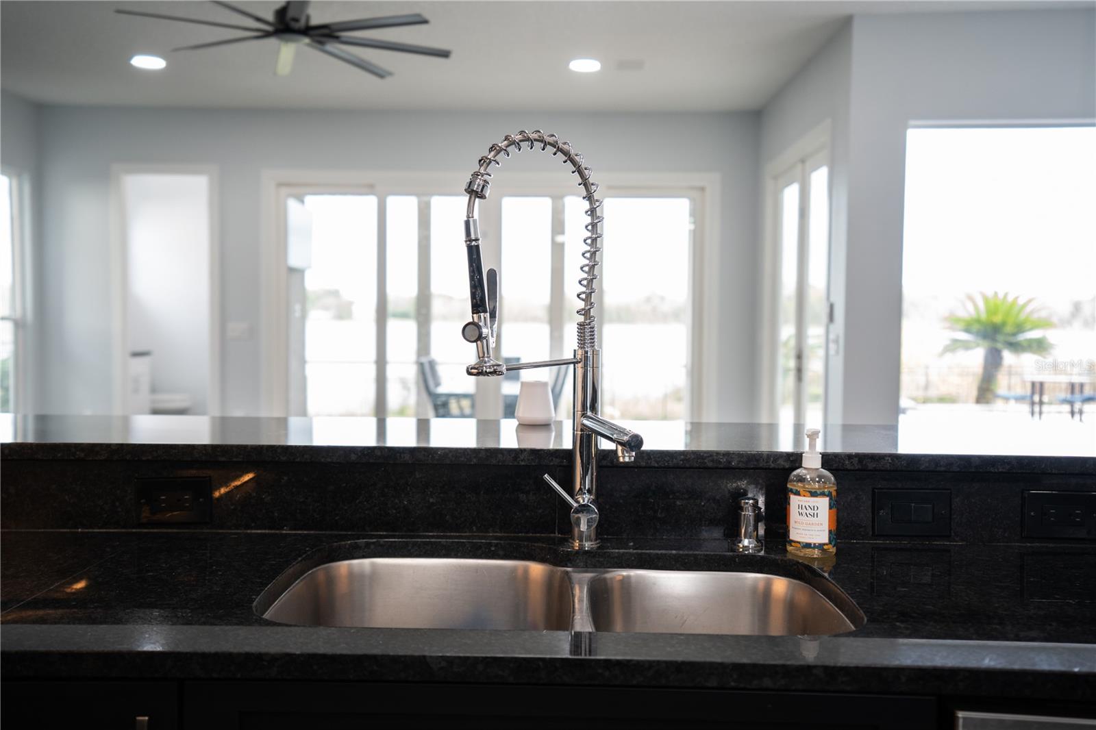STONEHILL - Residential