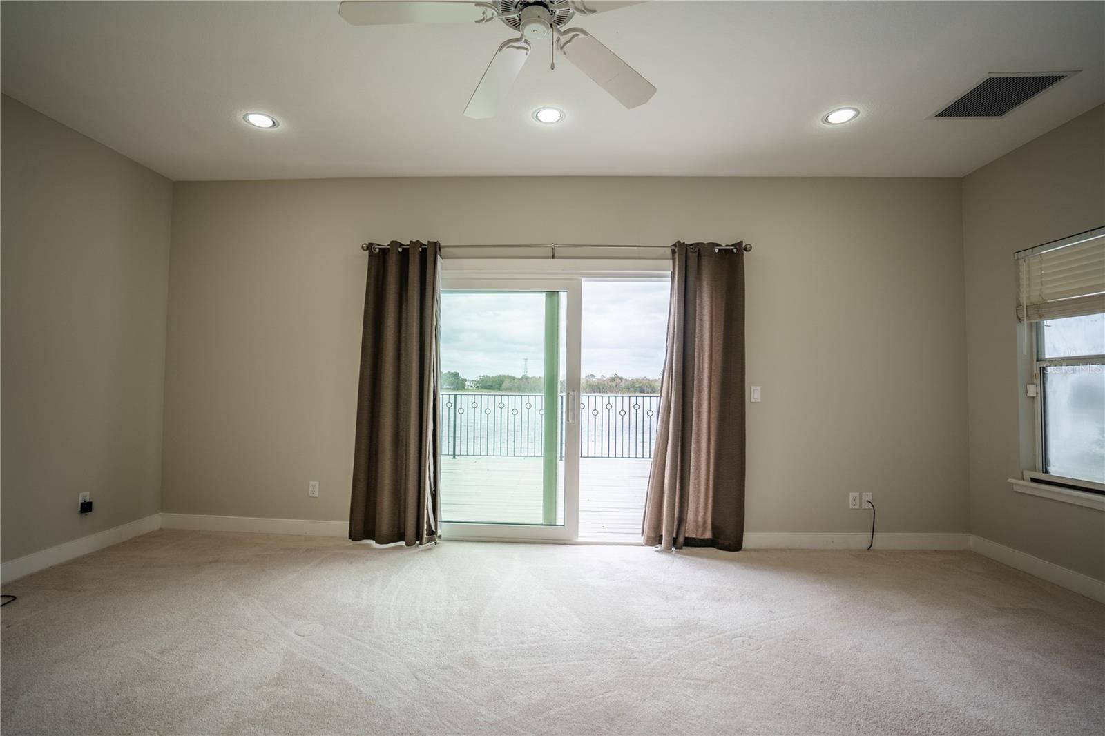 STONEHILL - Residential