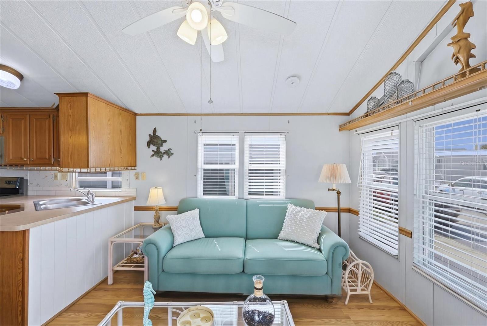 HOLIDAY TRAVEL PARK ENGLEWOOD - Residential