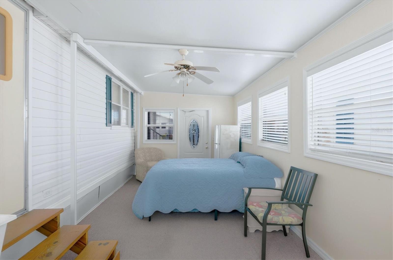 HOLIDAY TRAVEL PARK ENGLEWOOD - Residential