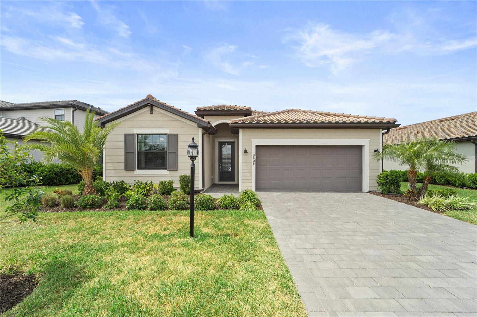 5406 CORAL REEF WAY