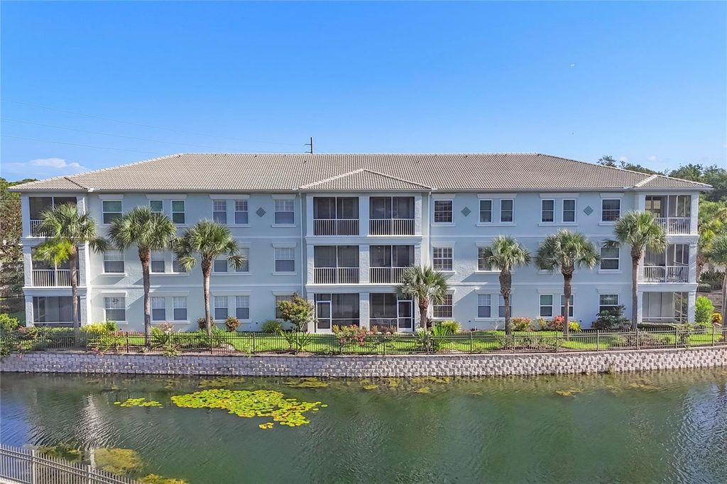 Photo of 700 Gardens Edge Drive #722, Venice, FL 34285 (MLS # N6139436)