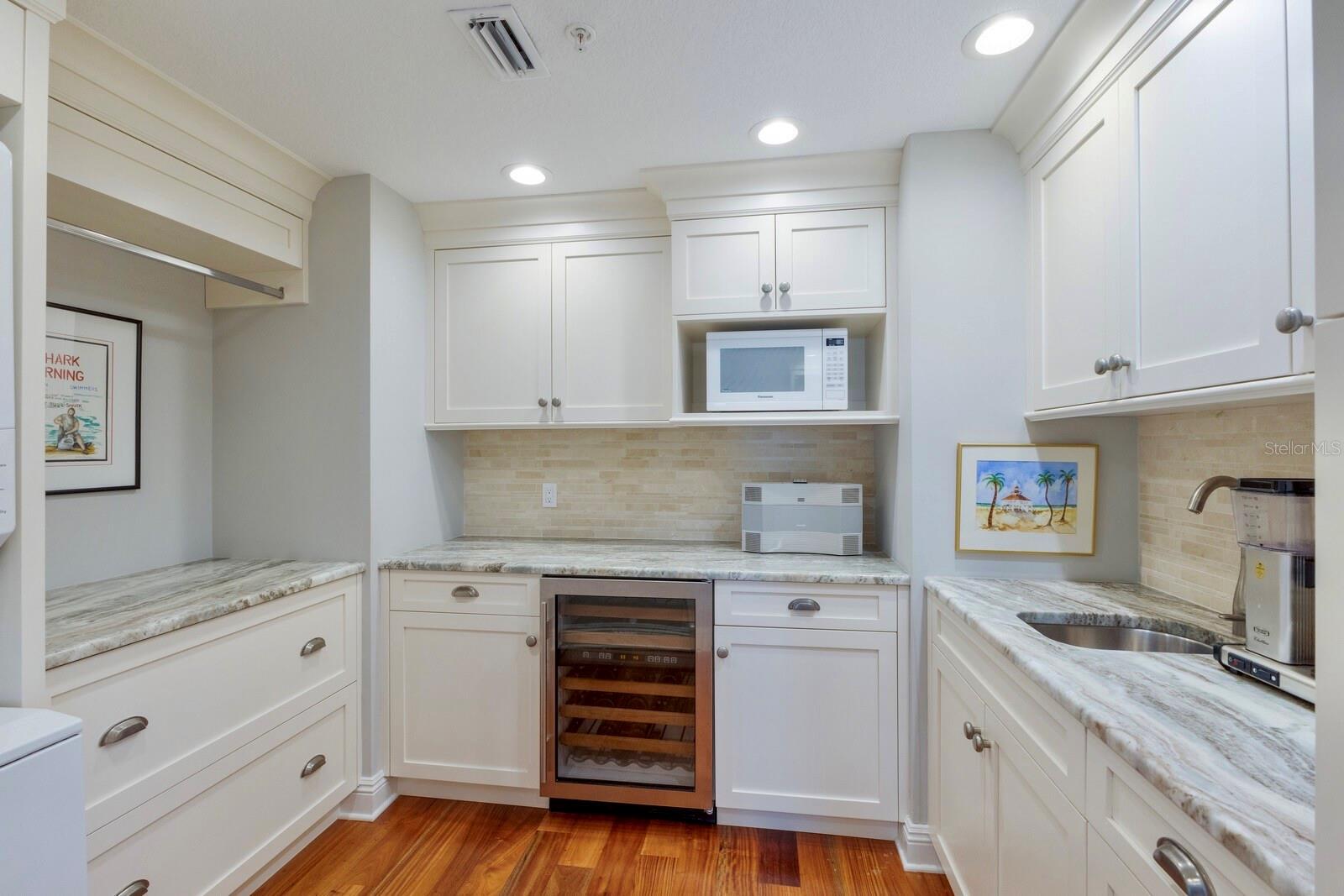 HARBORSHORE AT BOCA BAY CONDO - Residential