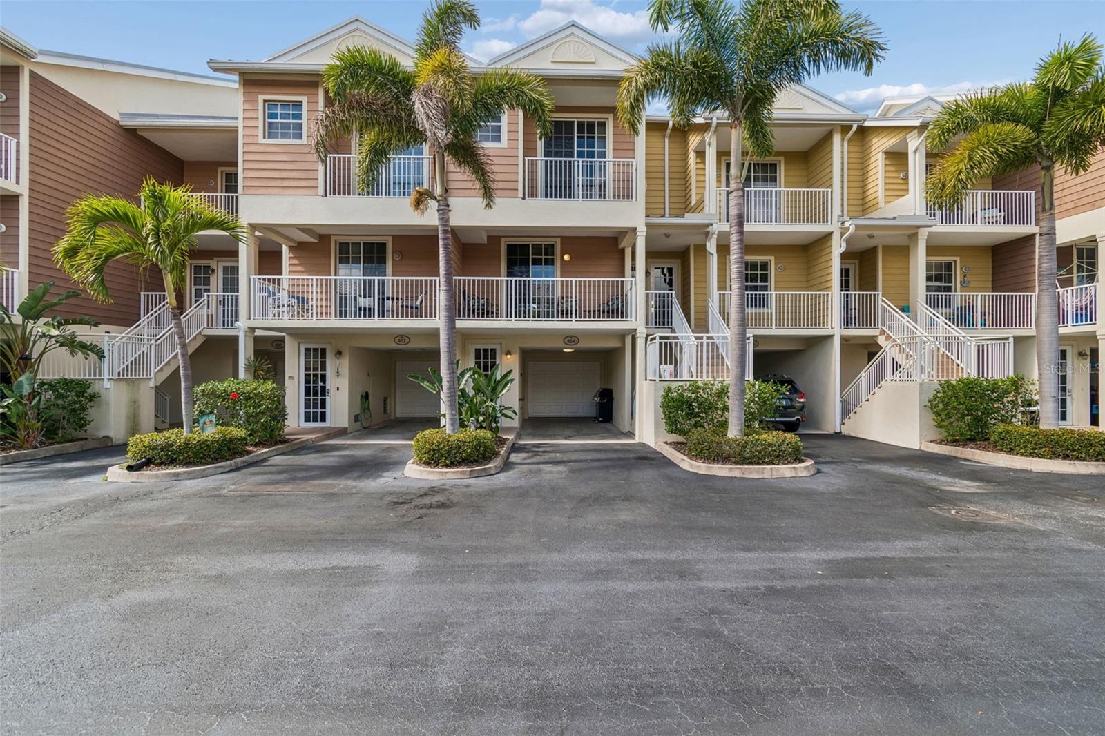 BAHIA BEACH TWNHMS PH 2 - Residential