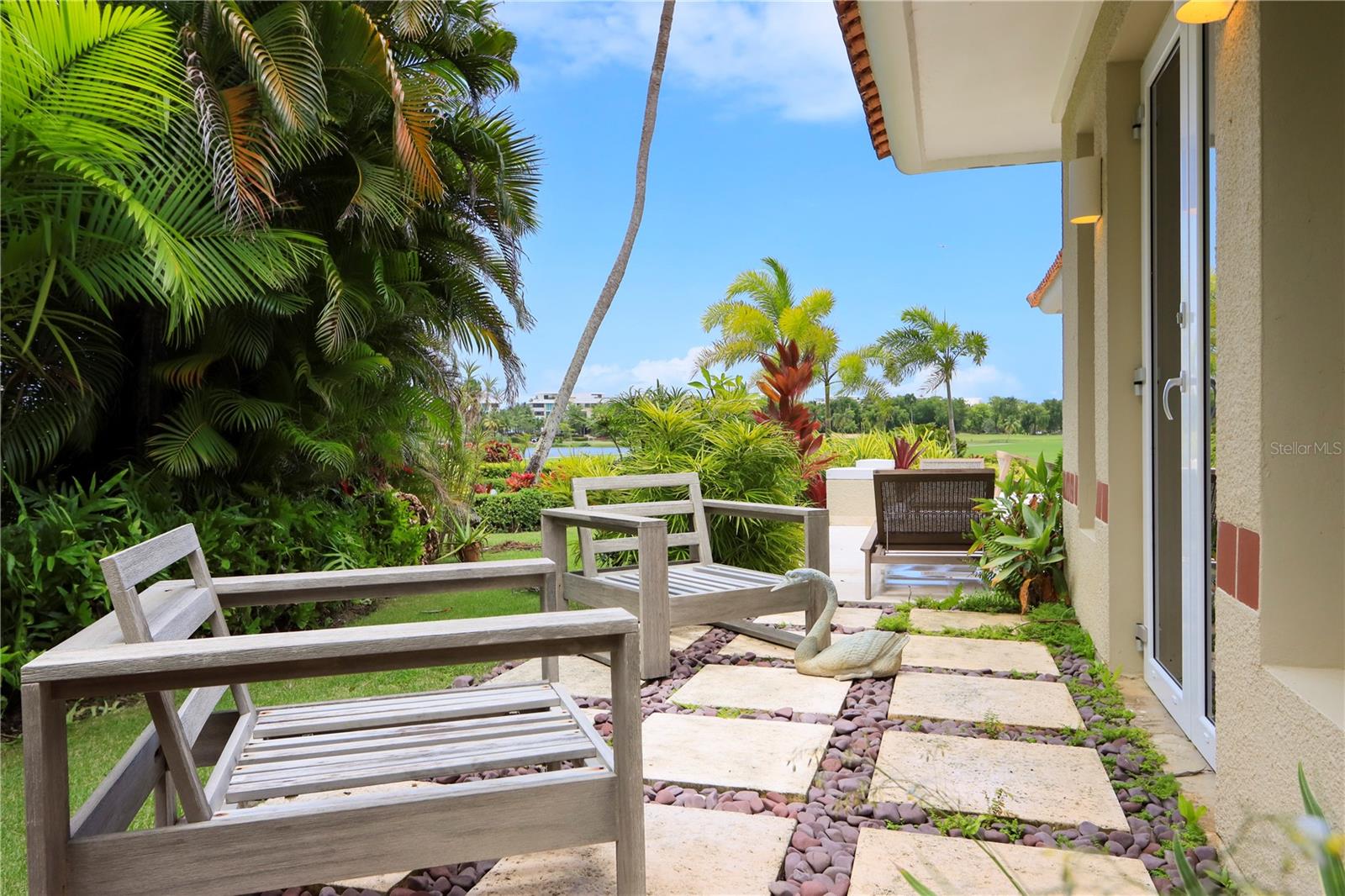 THE GREENS VILLAS AT DORADO BEACH - Residential