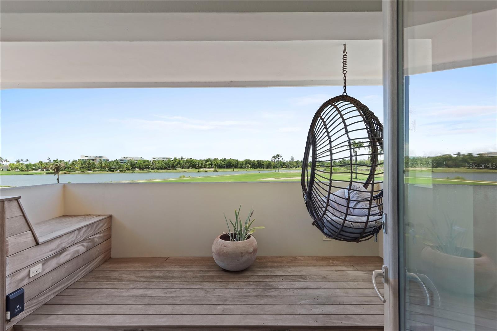 THE GREENS VILLAS AT DORADO BEACH - Residential