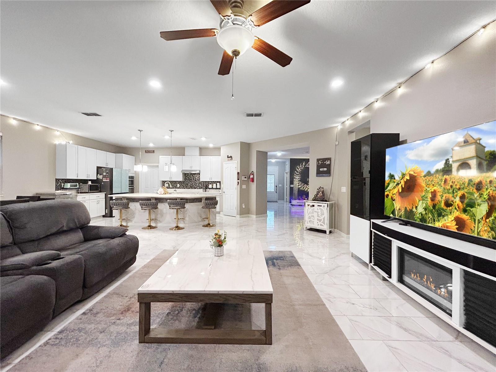 ARBOR CHASE - Residential