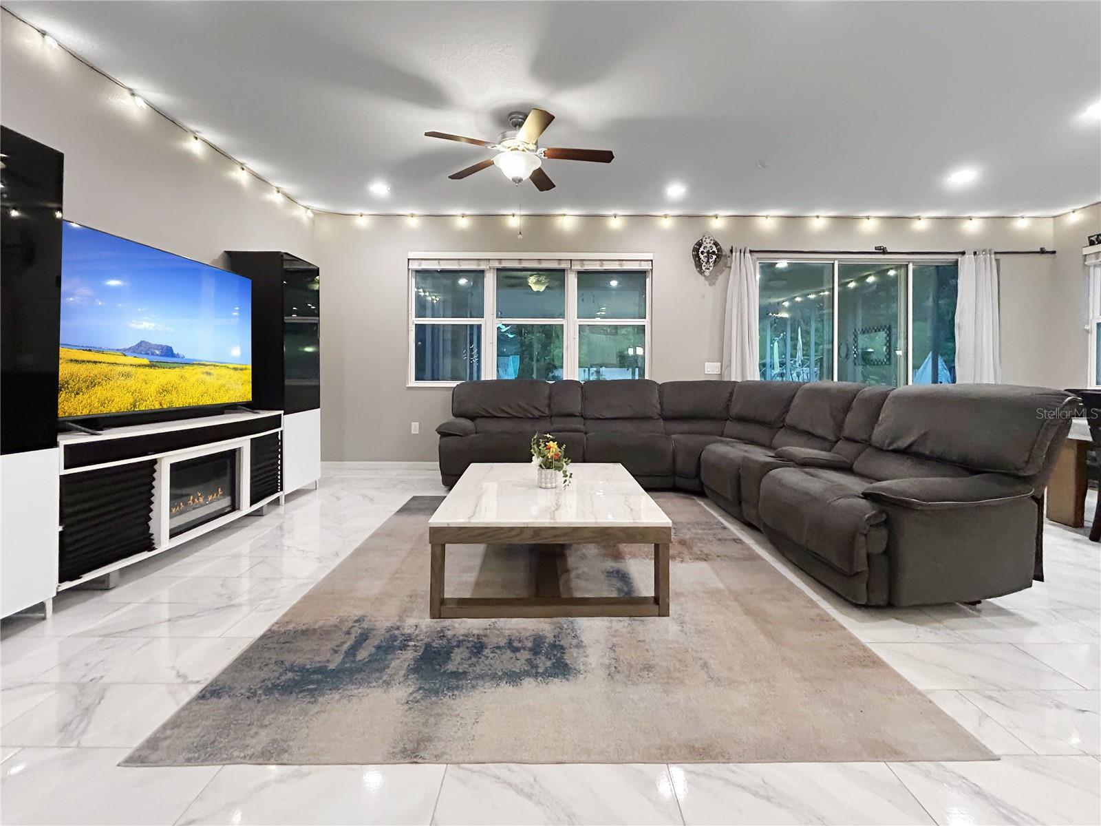 ARBOR CHASE - Residential