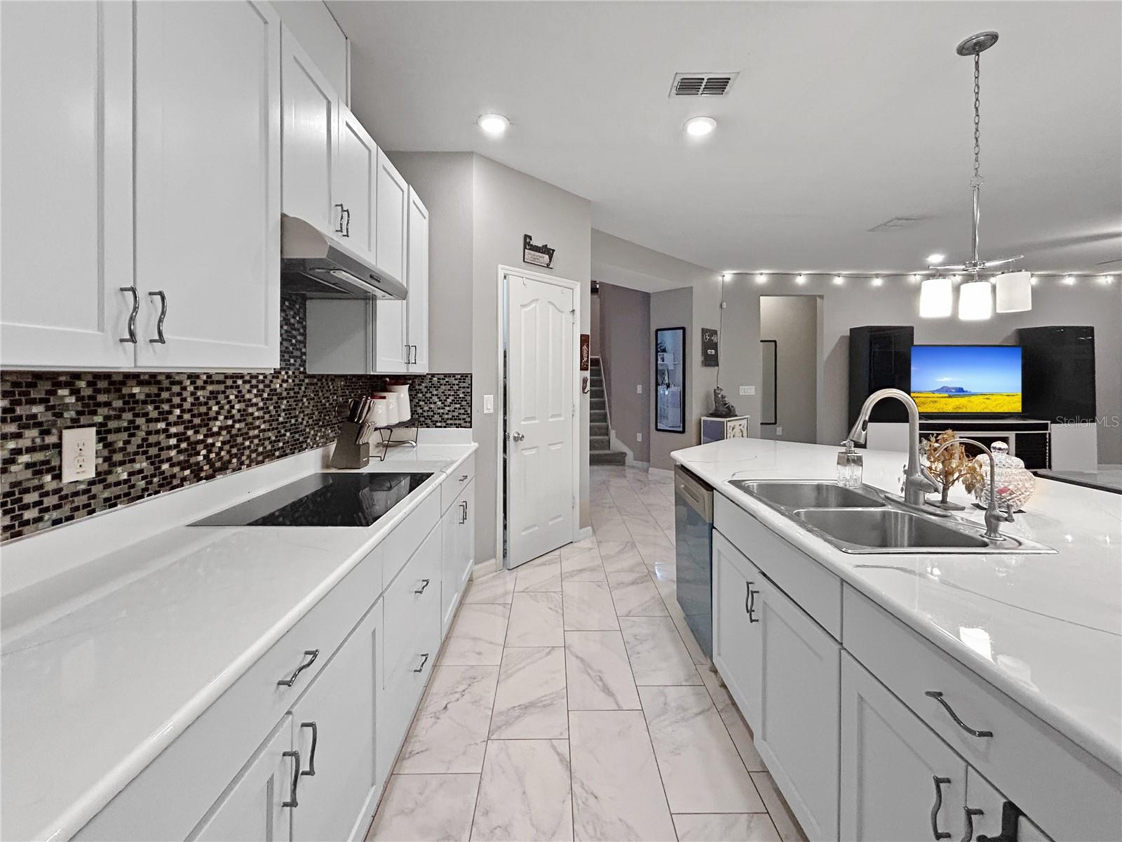 ARBOR CHASE - Residential