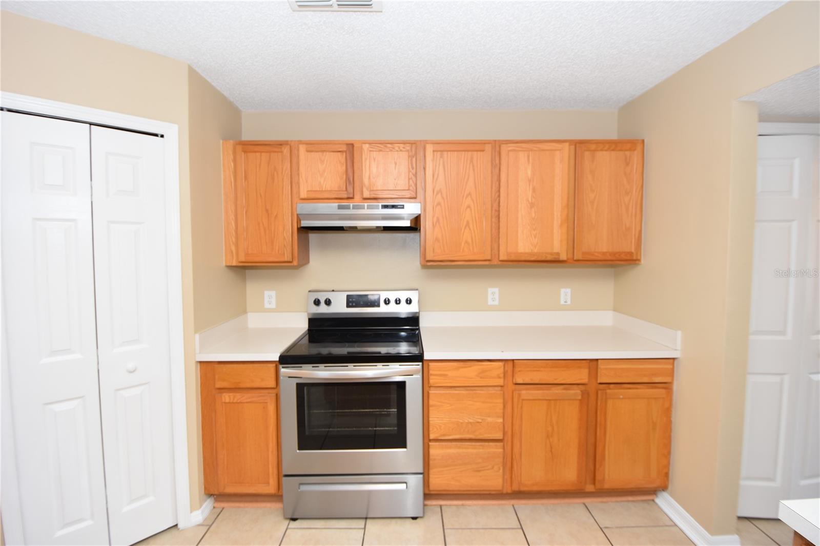 LEHIGH WOODS - Residential Lease