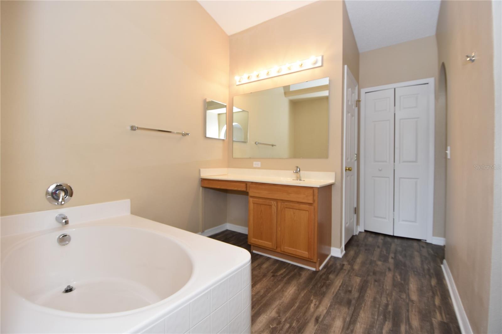 LEHIGH WOODS - Residential Lease