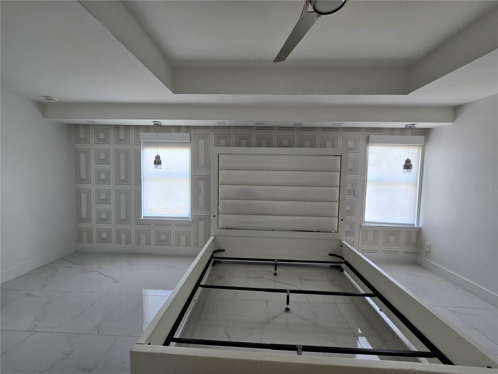 POINTE AT HUNTERS CREEK - Residential