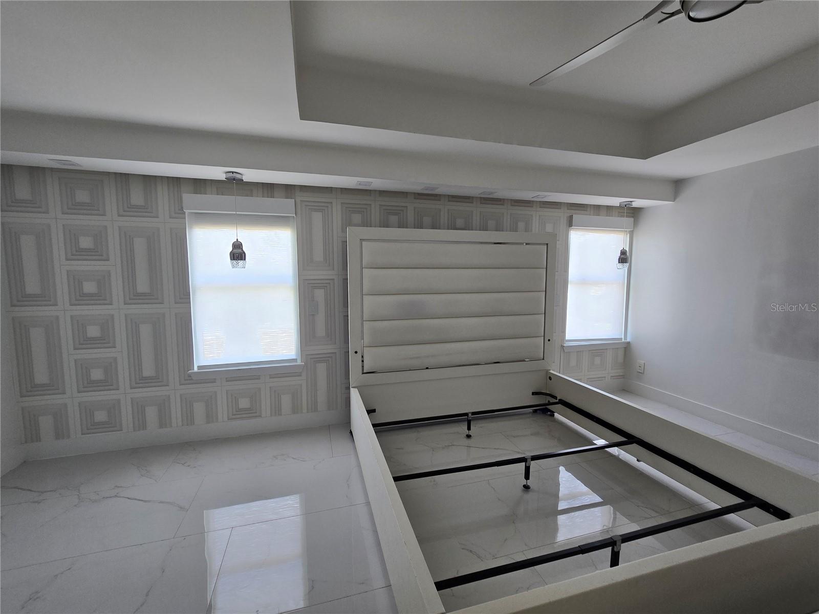 POINTE AT HUNTERS CREEK - Residential