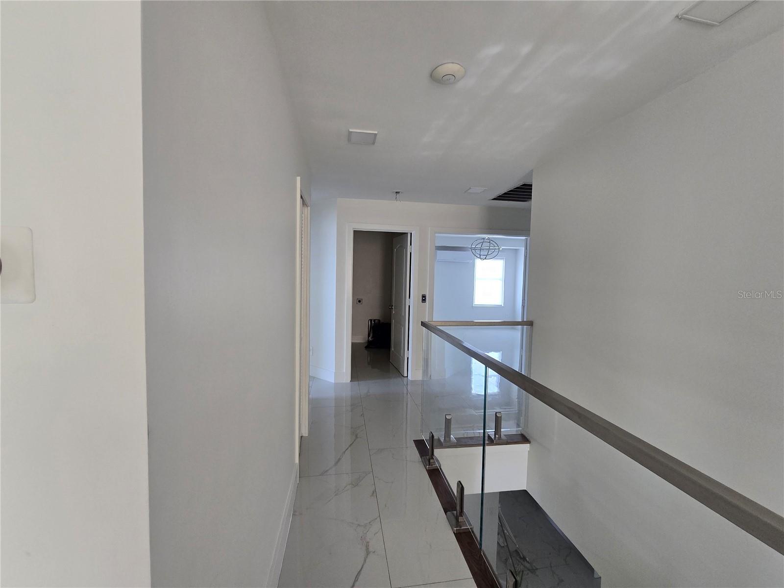 POINTE AT HUNTERS CREEK - Residential