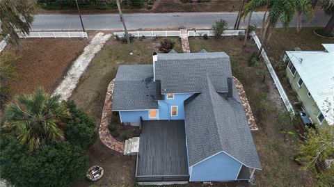 A home in CRESCENT CITY