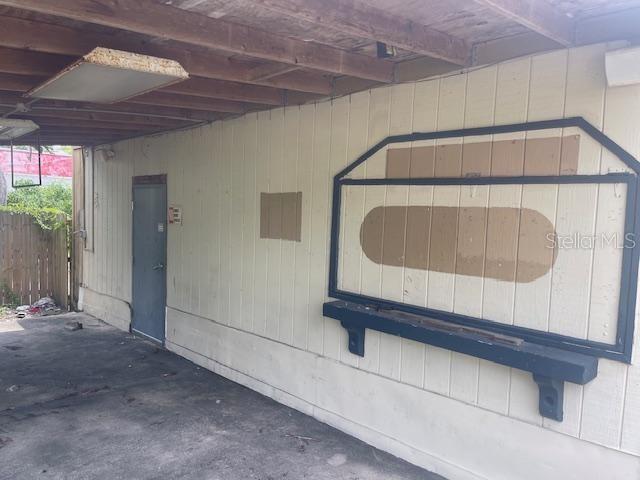 KINGSTON - Commercial Sale