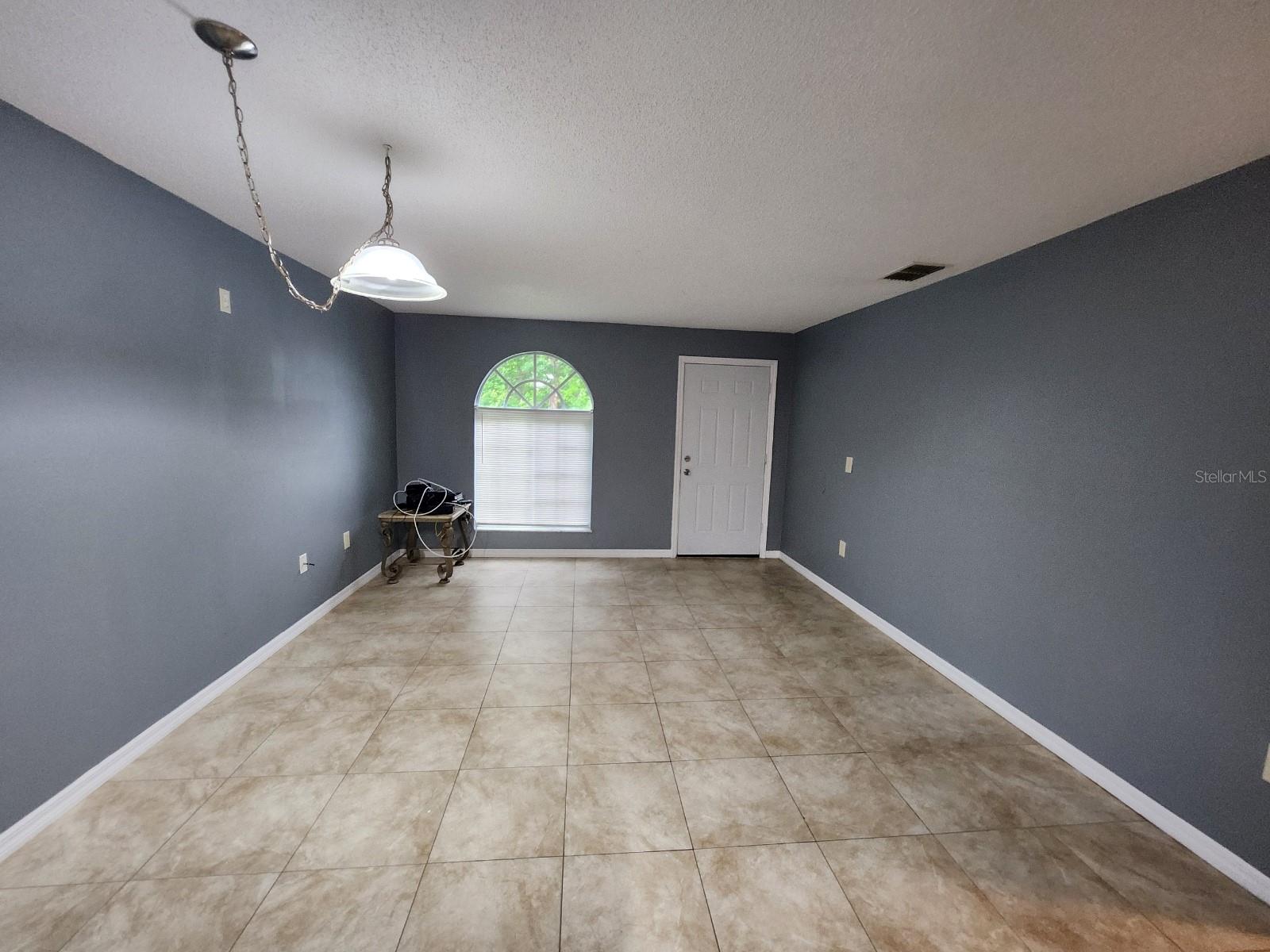 LAKE MARION GOLF RESORT - Residential Lease