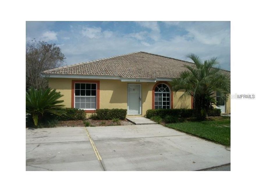 2/2 villa situated in Lake Marion Resort gated community. The community offers very nice amenities such as 2 swimming pools , a community club house gym, pickle ball courts, basketball courts, a car wash station, and more. The villa is in proximity to major shopping, schools, restaurants and highway. Making it convenient for many . The property is available right now call us to schedule your personal tour.