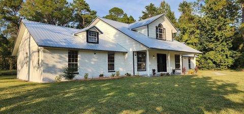 A home in PALATKA