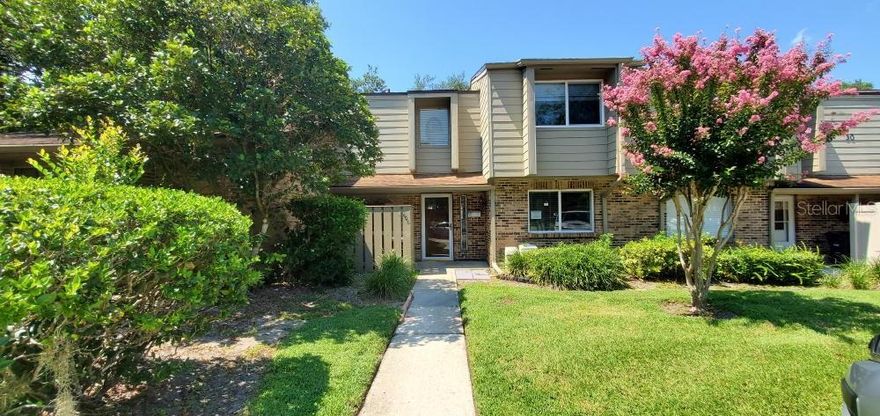 WELCOME TO THIS 3 BEDROOM 2 1/2 BATH CONDO LOCATED IN THE SECURE GATED COMMUNITY OF OAK HARBOUR OFF MAITLAND AVENUE.  THIS HOME BOASTS 2 STORIES OF THOUGHTFULLY DESIGNED LIVING SPACE.  THE KITCHEN IS FULLY EQUIPPED AND THE LIVING AND DINING ROOMS OVERLOOK A LARGE PRIVATE LANDSCAPED BACK YARD. THERE IS A HALF BATH DOWNSTAIRS AND ALL BEDROOMS ARE UPSTAIRS. RESIDENT AMENITIES INCLUDE A SPARKLING POOL, TENNIS COURTS, CLUBHOUSE AND FITNESS CENTER.  ENJOY CONVENIENT ACCESS TO NEARBY SHOPPING CENTERS, RESTAURANTS, HOSPITAL, AND MAJOR HIGHWAYS. DON'T MISS THIS CHANCE TO ENJOY THE LIFESTYLE THAT OAK HARBOUR OFFERS. ALL INFORMATION IS DEEMED RELIABLE, BUT IS NOT GUARANTEED, & SHOULD BE INDEPENDENTLY VERIFIED.  THIS PROPERTY IS ELIGIBLE UNDER THE FREDDIE MAC FIRST LOOK INITIATIVE THROUGH 11/01/2025.