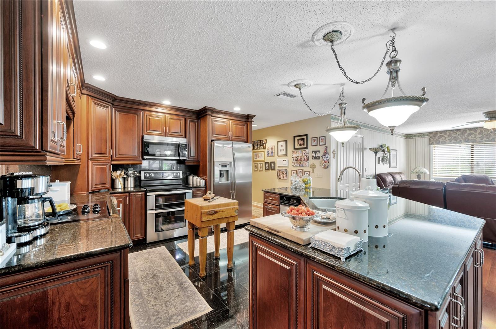 STONER WOODS SUB UNIT - Residential