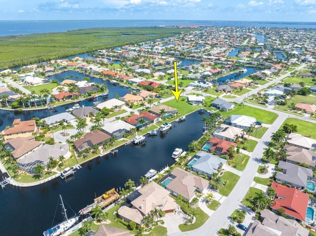 3806 BERMUDA COURT
