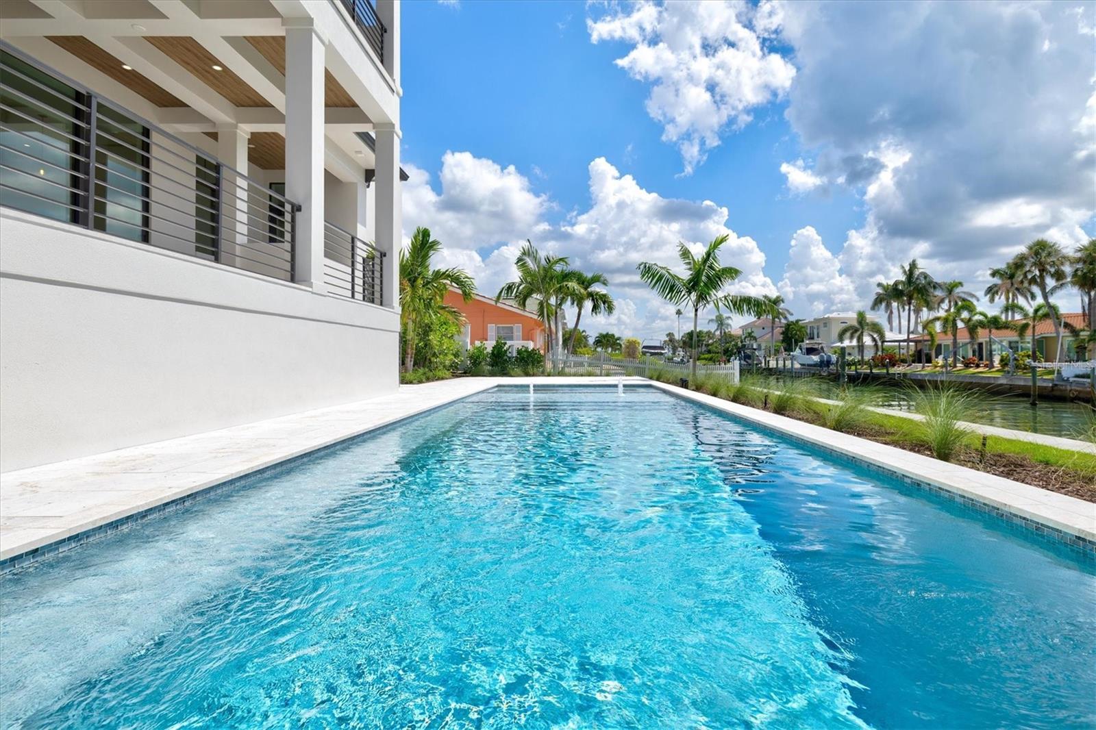 COUNTRY CLUB SHORES IV - Residential
