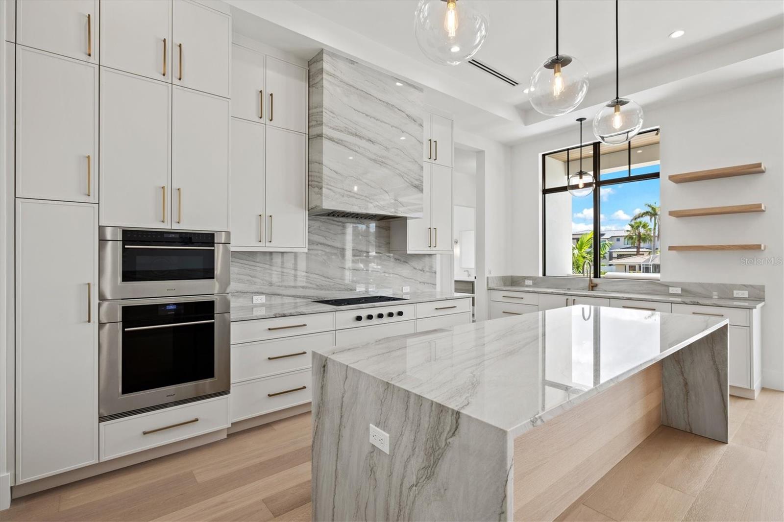 COUNTRY CLUB SHORES IV - Residential