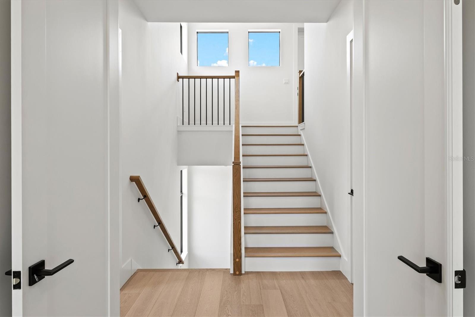 COUNTRY CLUB SHORES IV - Residential
