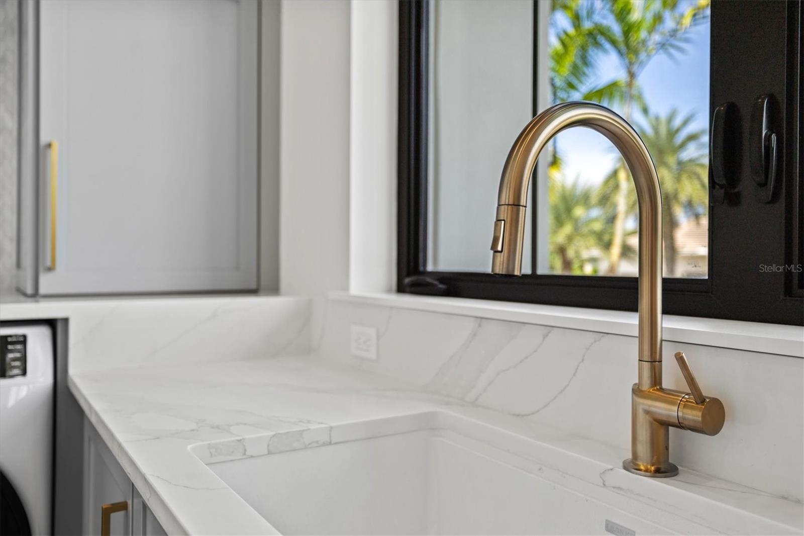 COUNTRY CLUB SHORES IV - Residential