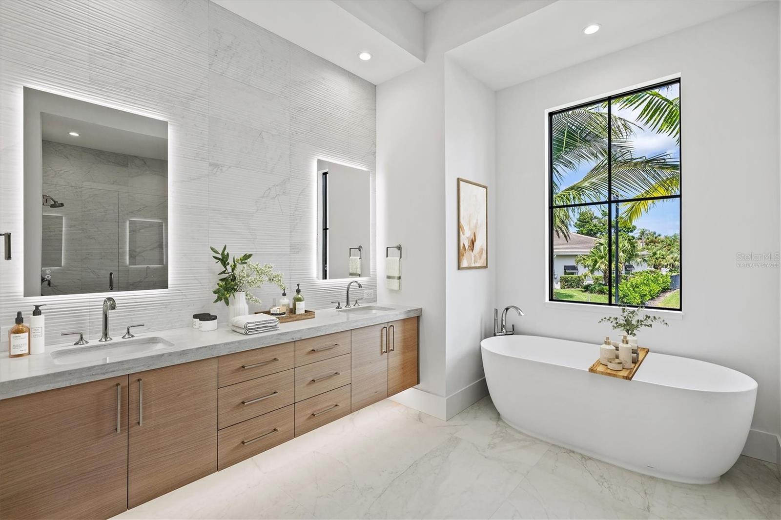 COUNTRY CLUB SHORES IV - Residential