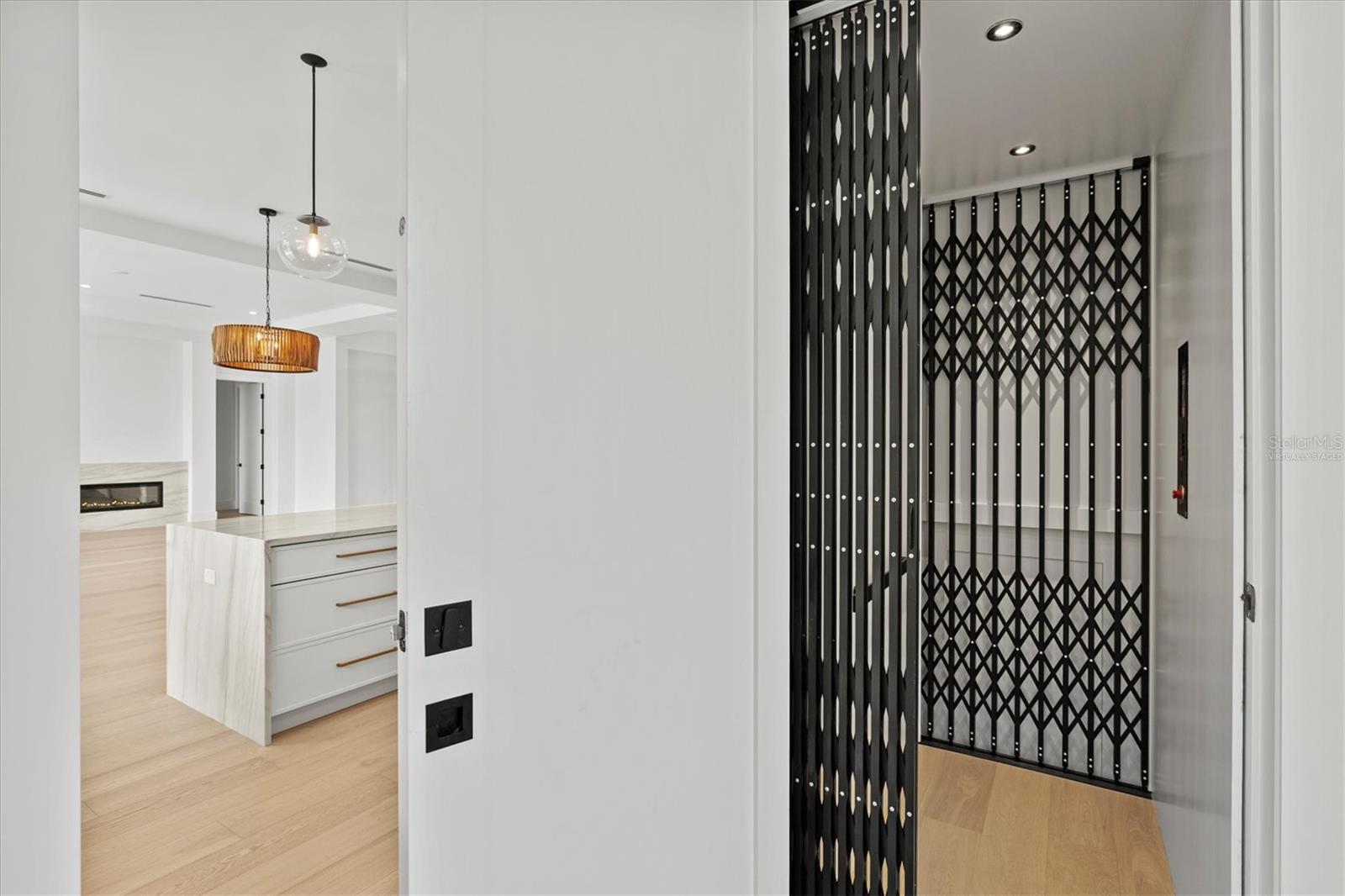 COUNTRY CLUB SHORES IV - Residential