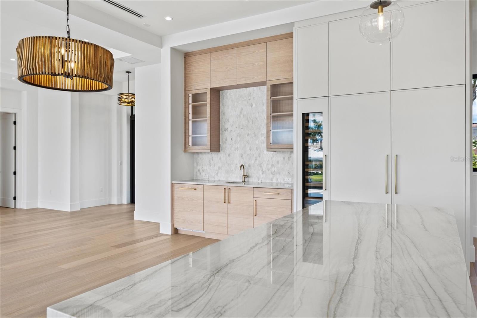 COUNTRY CLUB SHORES IV - Residential