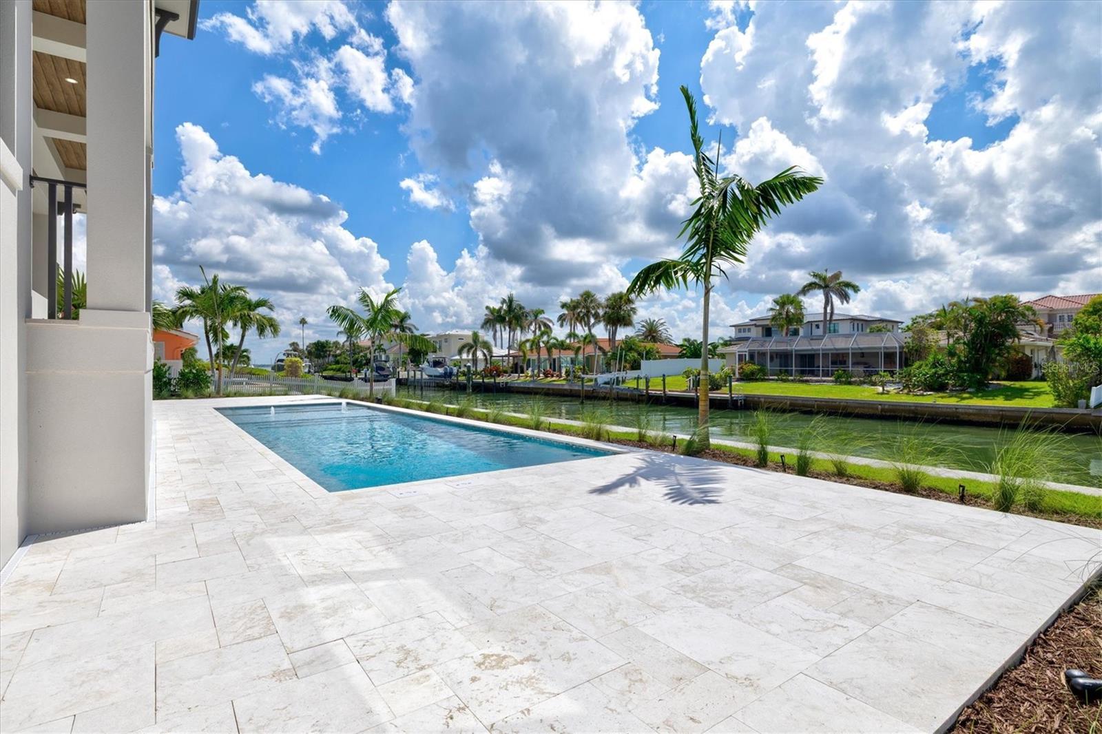 COUNTRY CLUB SHORES IV - Residential